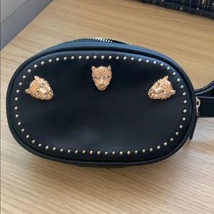 Top shop belt bag